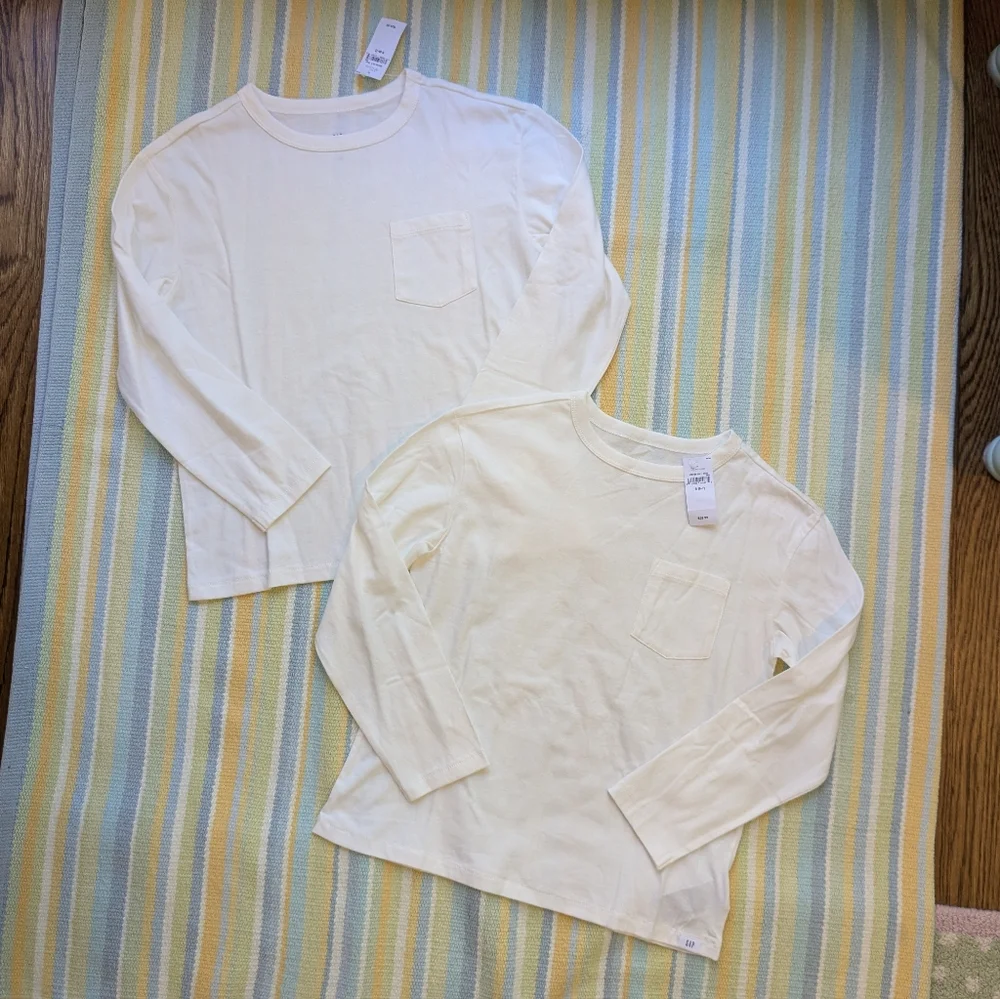 PRICE DROP ⬇️ NEW NWT GAP long sleeve pocket tees small 6/7